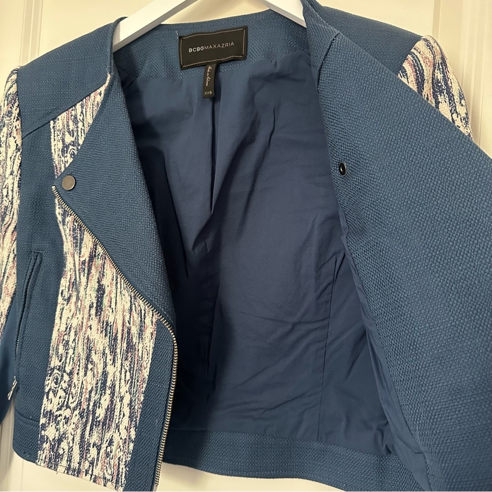 BCBGMaxAzria Blue Lace Pattern Blazer - Picture 3 of 5